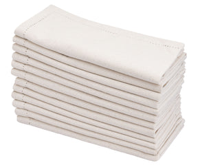 Celebrate the holidays with charming Holiday Cloth Napkins.