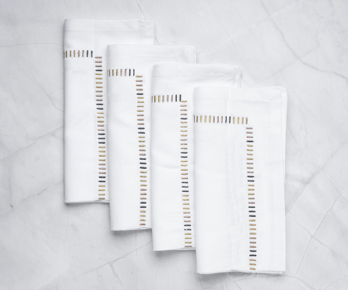 White table napkins for a clean and sophisticated look 