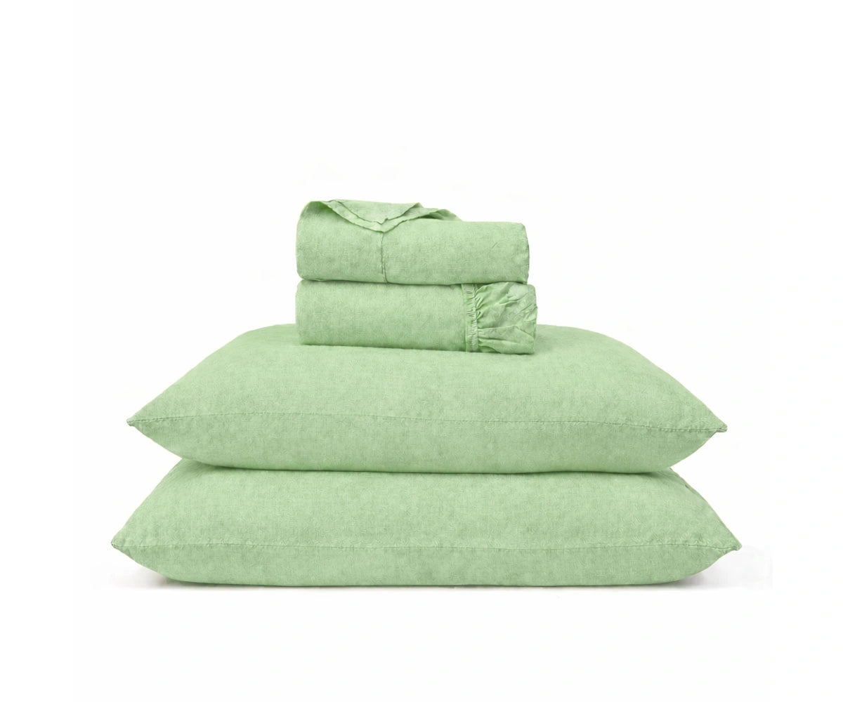 linen bedding set crafted from breathable flax linen, cool and calming bed sheets for summer comfort