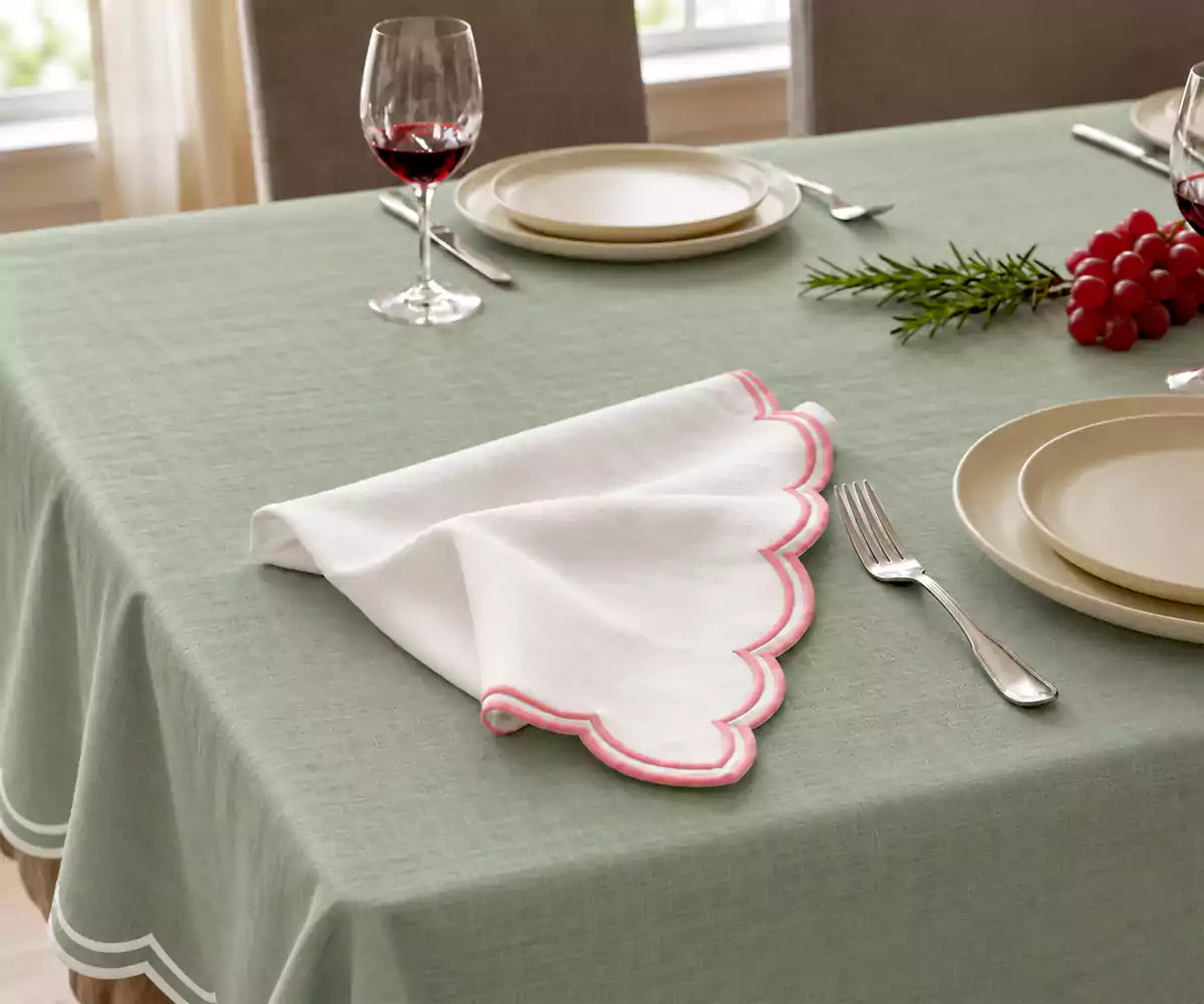 White Napkins With Scalloped Trim