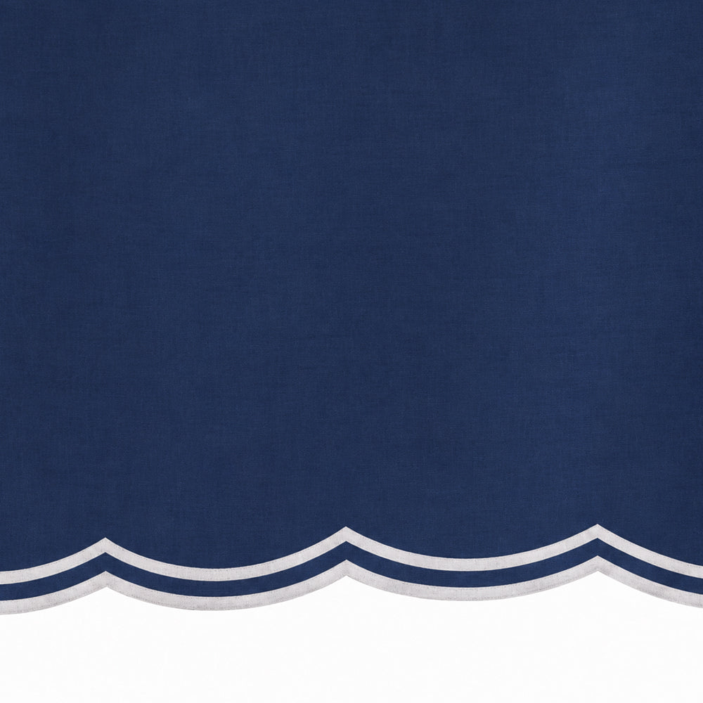 Navy blue scalloped round tablecloth, cotton table cover for farmhouse dining, holiday gatherings, brunches, and everyday meals