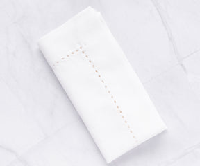 Perfect your wedding table with Cloth Napkins for Wedding.