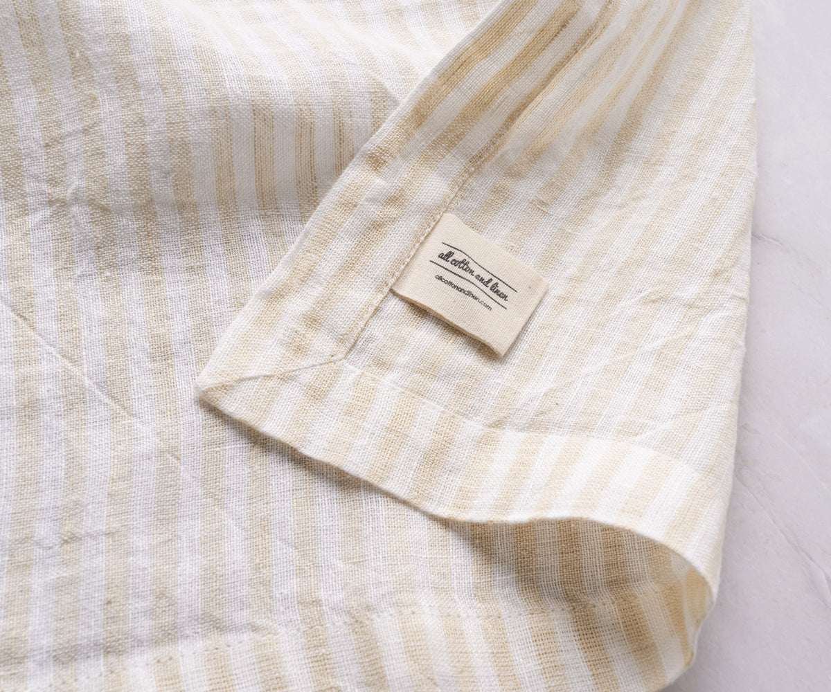 Premium 100% linen napkin, offering superior quality and luxurious texture for your dining pleasure.
