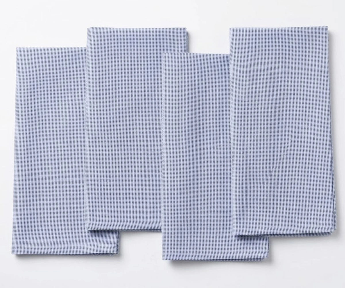 Light Blue Hotel Dinner Napkins, Reusable Cotton Cloth Napkins for Coastal and Elegant Table Decor.
