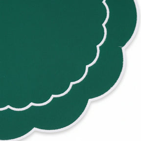 Round green cotton scalloped placemat for table setting