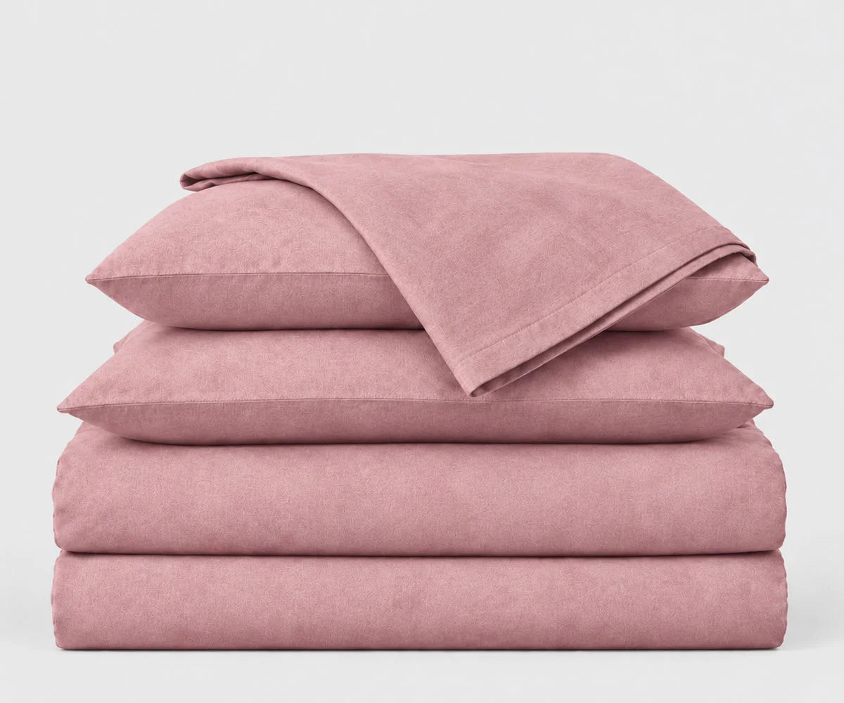 Dusty mauve linen bedding set in stonewashed finish, soft textured linen duvet cover set, breathable natural bedding collection