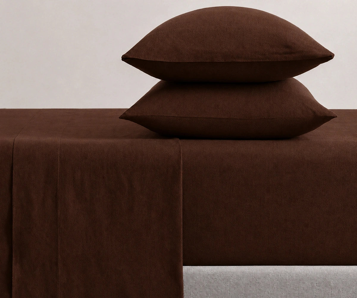 Brown 100% linen fitted sheet combines natural texture, breathable comfort, and deep pocket design for everyday luxury