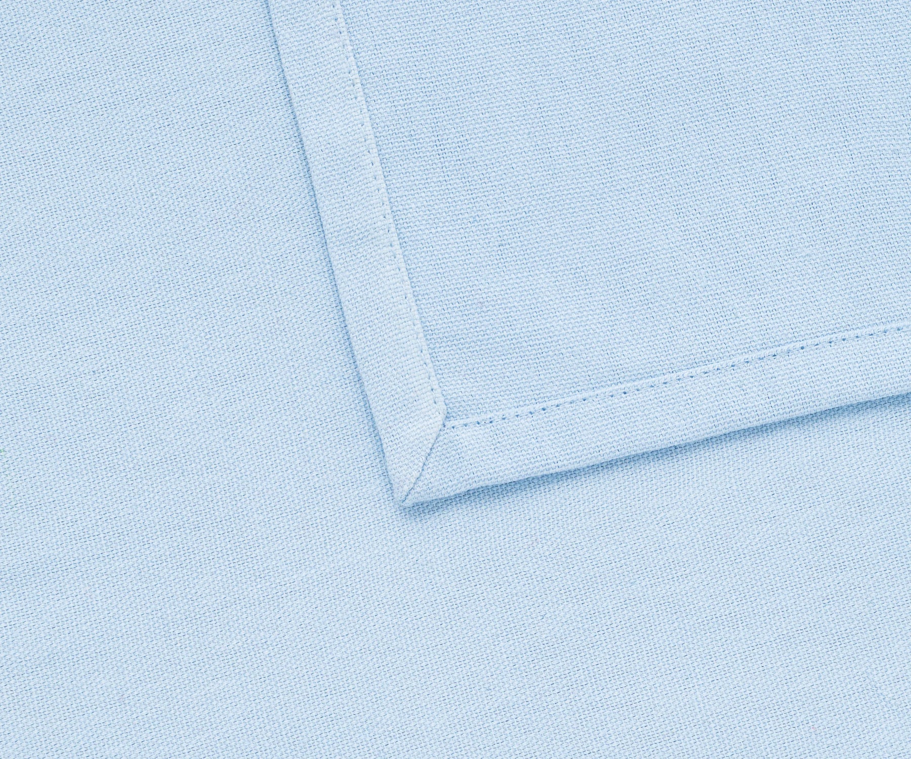 100% cotton dinner napkins in pale blue color