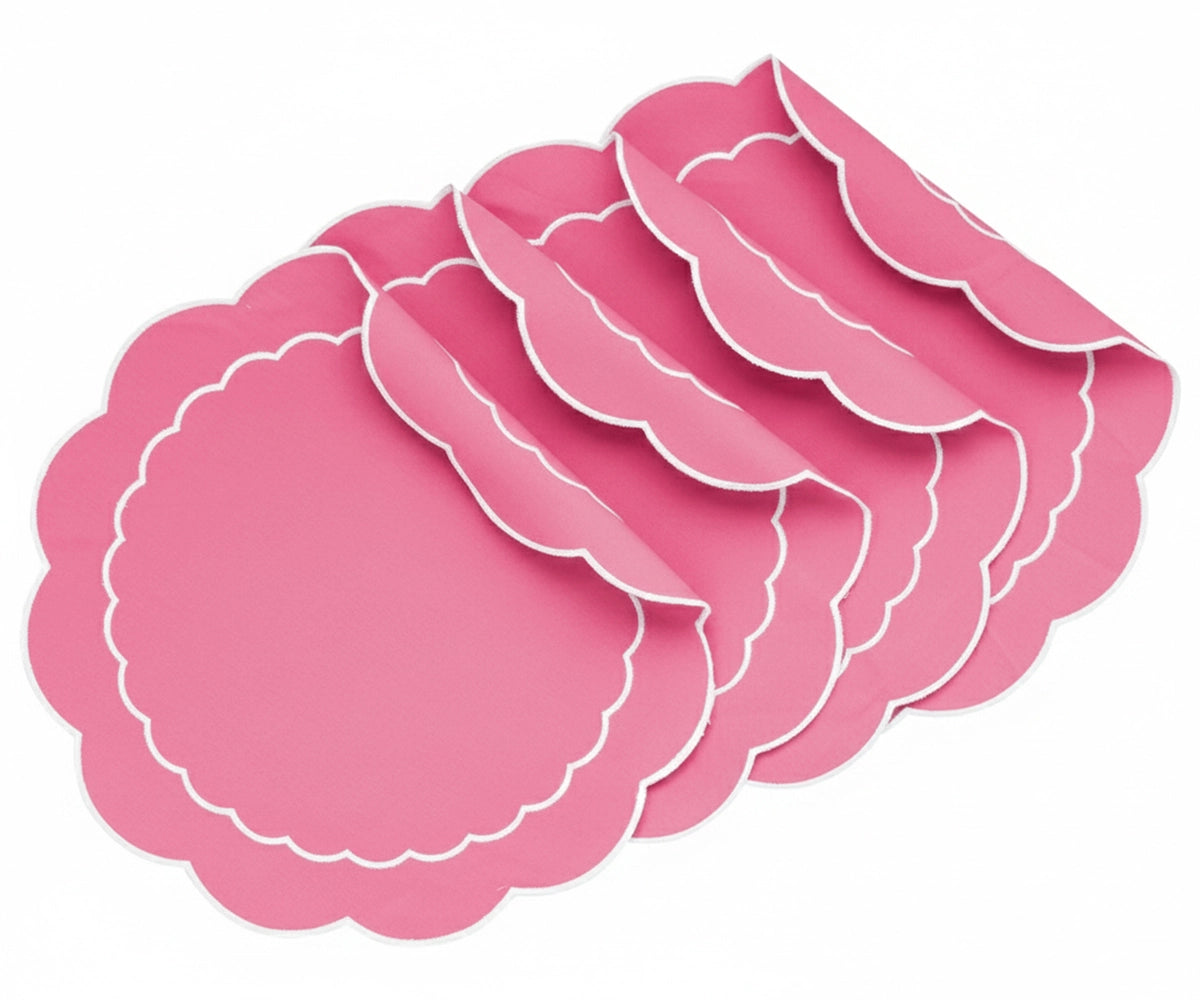 Pink cotton round scallop placemat for dining table