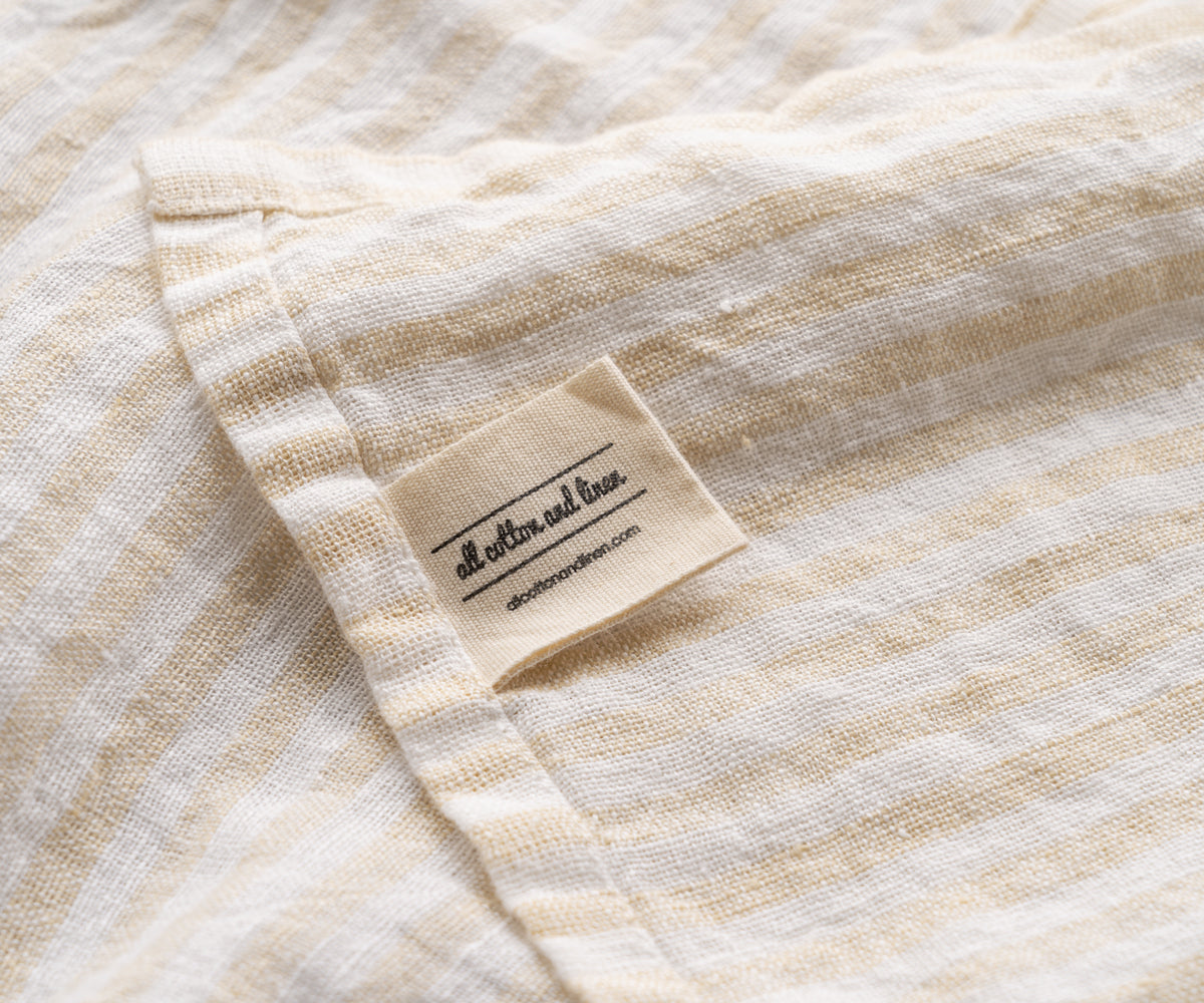 Experience the tactile pleasure of our linen towel, a testament to quality and comfort in every thread.