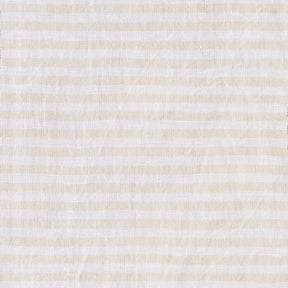 Stylish linen striped napkins, blending classic design with modern flair for a chic dining experience.