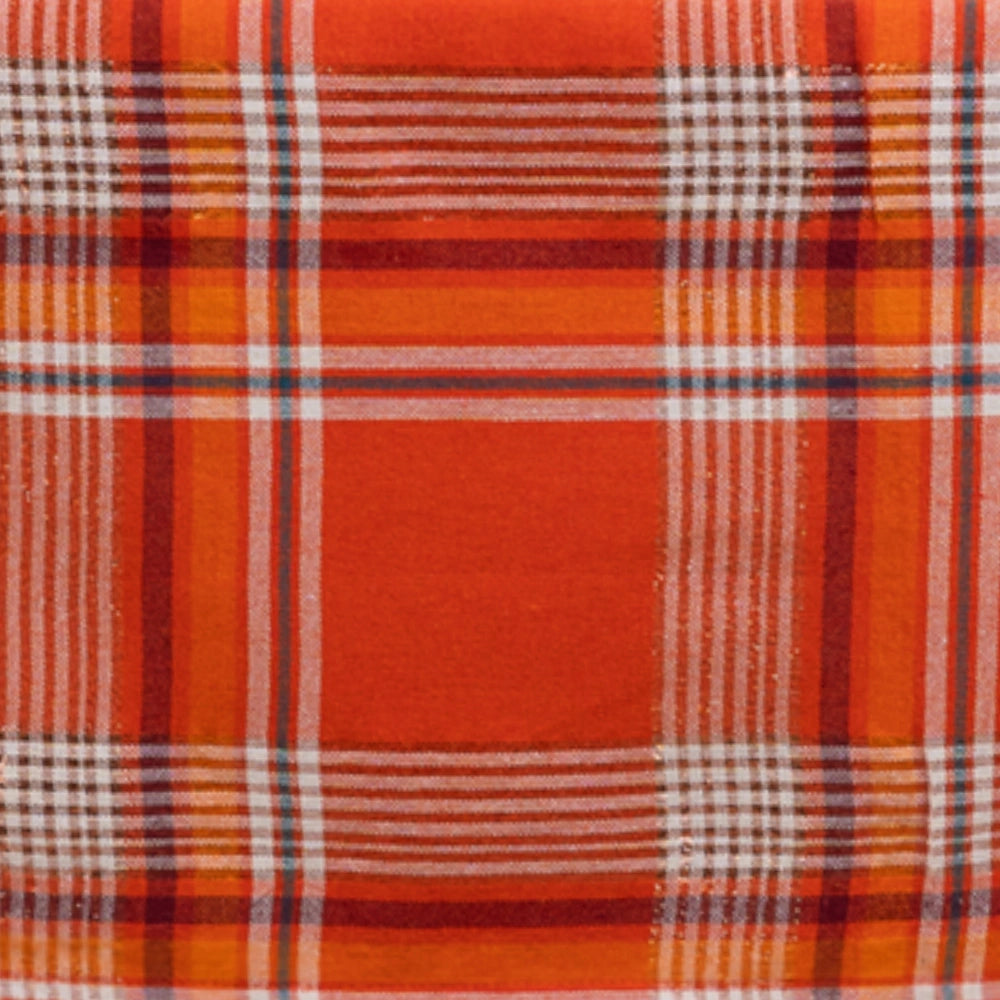 Made from 100% cotton, these reusable checkered napkins are soft, durable, and perfect for family dinners, festive gatherings, or everyday use.