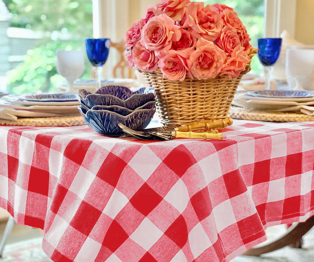 How to Store Tablecloths Without Wrinkles: 9 Simple Tricks