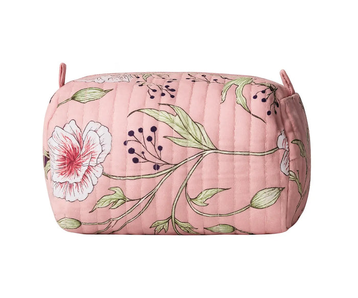 Lightweight quilted cosmetic travel bag for daily use