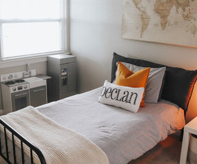 Durable lightweight waffle knit blanket for everyday bedding comfort