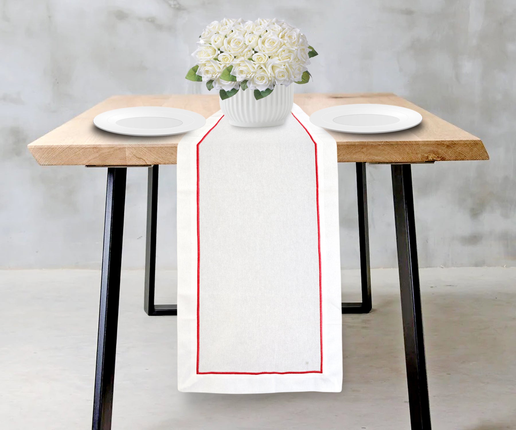Cotton fabric table runner ideal for weddings and more.