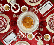 The crisp, clean look of white effortlessly enhances the aesthetic appeal of your table, whether you're hosting a formal dinner party or a casual brunch.