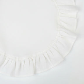 Crisp white ruffle edge cotton napkins designed for weddings, dinner parties, and timeless table décor.