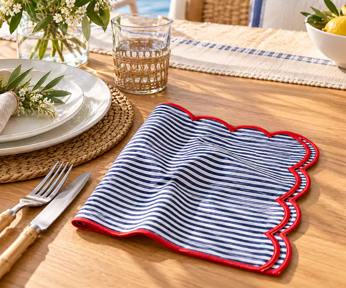 White Napkins With Scalloped Trim