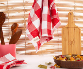 Red and white towels are also a great way to show your love for the holiday season and spread some joy to your friends and family.