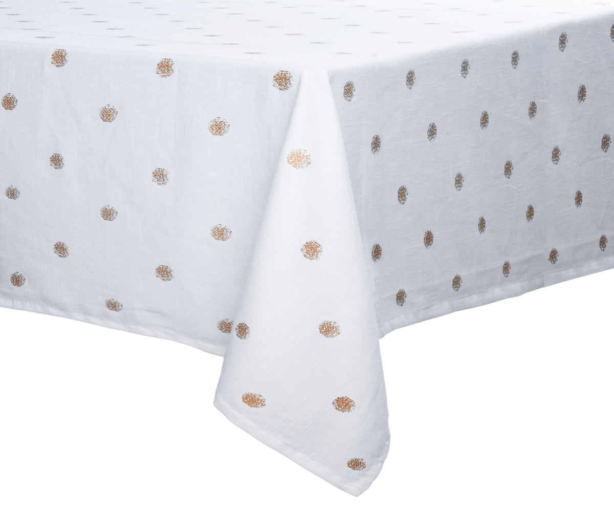 Elevate your spring events with the luxurious touch of bulk gold rectangle tablecloths, making your table setup truly remarkable.