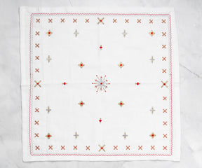 Cloth Napkins Bulk, Cloth Napkin Folding, Cloth Napkin Folds, White Cloth Napkins, Wedding Napkins, Embroidered Napkins, Red Napkins, Red Cloth Napkins.