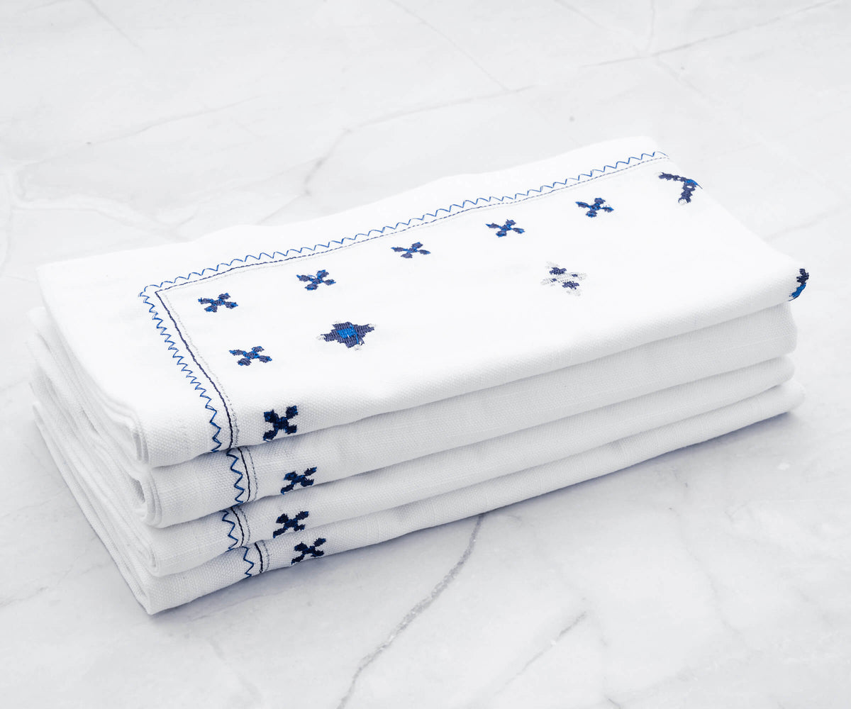 Cloth Napkins Bulk, Cloth Napkin Folding, Cloth Napkin Folds, White Cloth Napkins, Wedding Napkins, Embroidered Napkins, Blue Napkins, Blue Cloth Napkins.