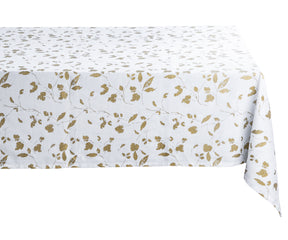 Upgrade your spring events with our gold rectangle tablecloths available in bulk, adding sophistication and style.