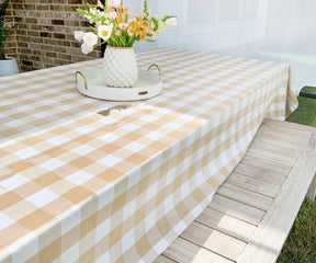 Enhance occasions with our white and black tablecloths, adding a touch of sophistication to your dining experience.