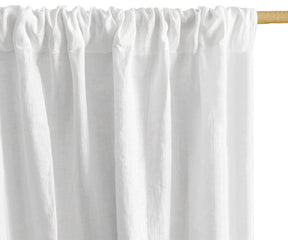 Long shower curtain ensuring maximum water containment