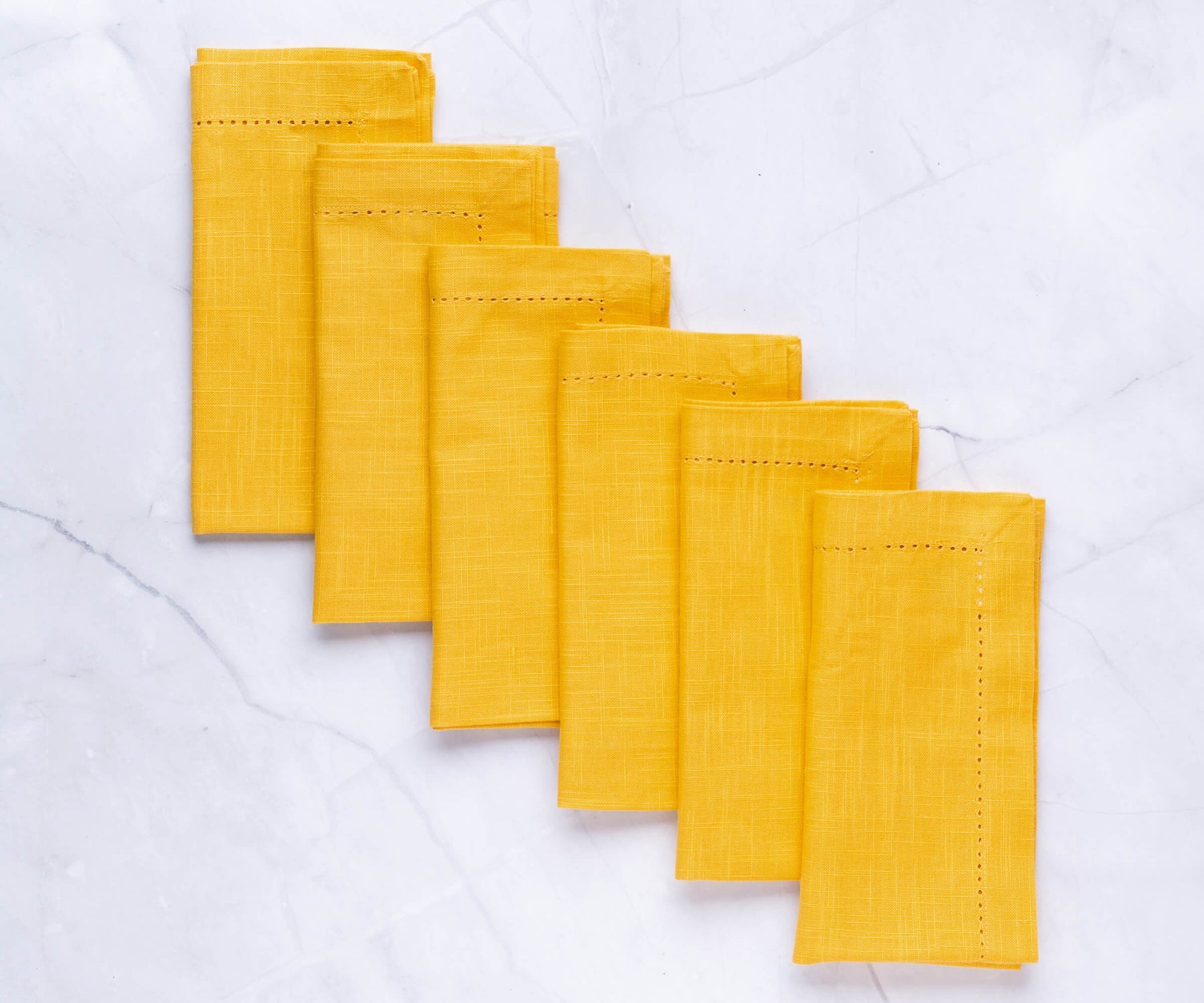 yellow cloth napkins, yellow dinner napkins, yellow napkins, linen napkins yellow, cloh napkins yellow