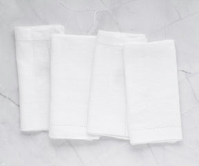 https://www.allcottonandlinen.com/cdn/shop/products/line-checked-white-napkin-2_efc379fa-53ad-4639-9de1-a0cc470ca2f4_288x.jpg?v=1680333686