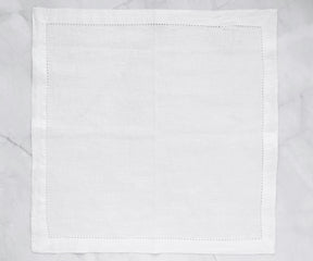 https://www.allcottonandlinen.com/cdn/shop/products/line-checked-white-napkin-5_a9640395-314f-4896-885c-ed813d9a1b53_288x.jpg?v=1680333677