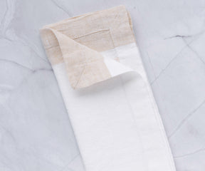 Soft and absorbent napkins crafted from premium linen fabric, adding a luxurious touch to your table.